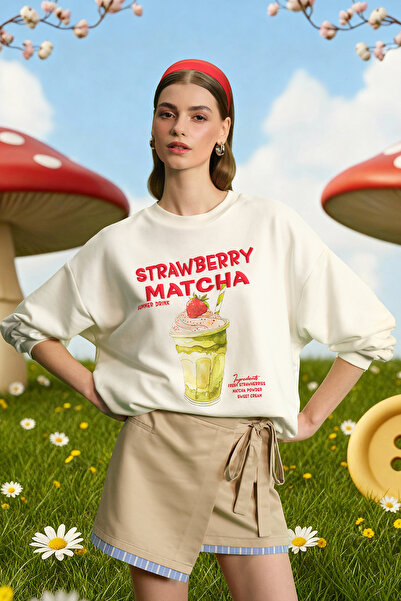 Quzu Matcha Printed Oversized Sweatshirt Ecru