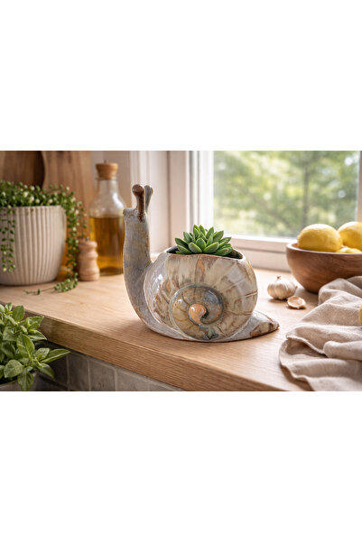 Warm Design Snail Figured Handmade Vase and Flower Pot Set