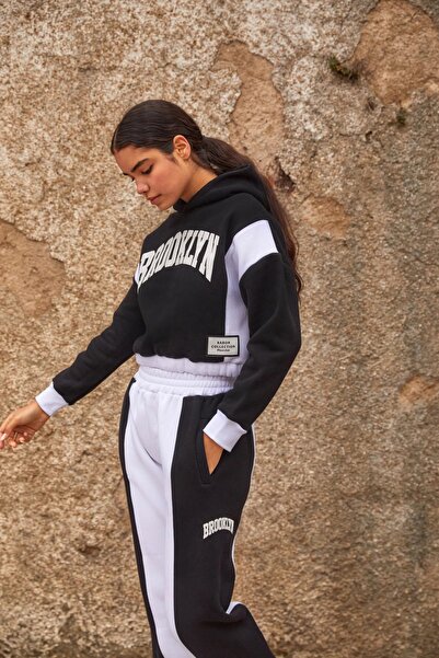 Park Karon Kadın Siyah Kapşonlu Baskı Detay Garnili Şardonlu Takım