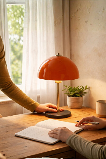 HOMİNG Swiss Turuncu Renk Gold Gövde Banker Masa Lambası Abajur