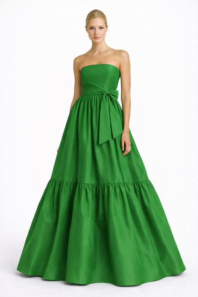 MERT ERKAN Fırfır Detaylı & Kuşaklı Yeşil Tafta Maxi Straplez Elbise