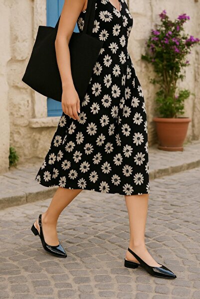 37Numara Babet de damă din piele lacuită neagră mărime mare 41-42-43-44-45-NEGRU