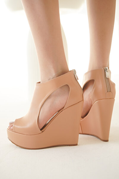 Ayakkabı Ateşi Γυναικείες παντόφλες με τακούνι Nude Color - Mushroom Maya