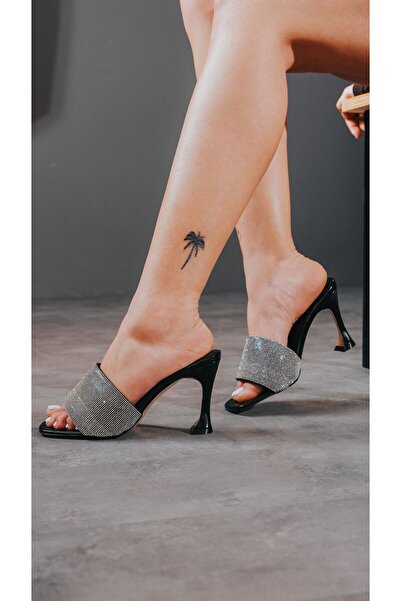 Ayakkabı Ateşi Дамски обувки на тънък ток от черен лак, изработени от естеств...