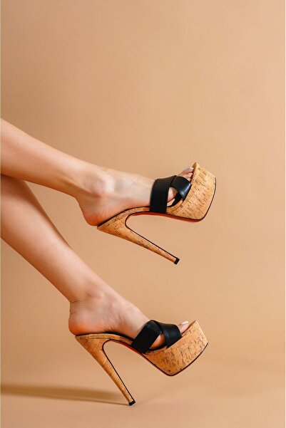 Ayakkabı Ateşi Чорні жіночі платформні туфлі Oscar