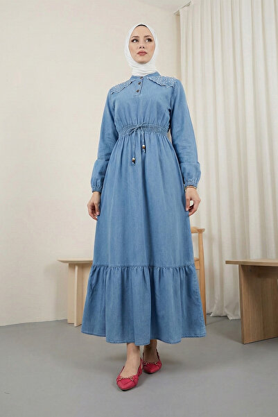 MODAQU Μακρύ τζιν φόρεμα με ελαστική μέση και διακοσμητικές πέρλες - Μπλε