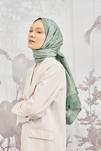 ARMANDA شال منقوش بنمط مونوغرام سلسلة 3042 - أخضر كتان