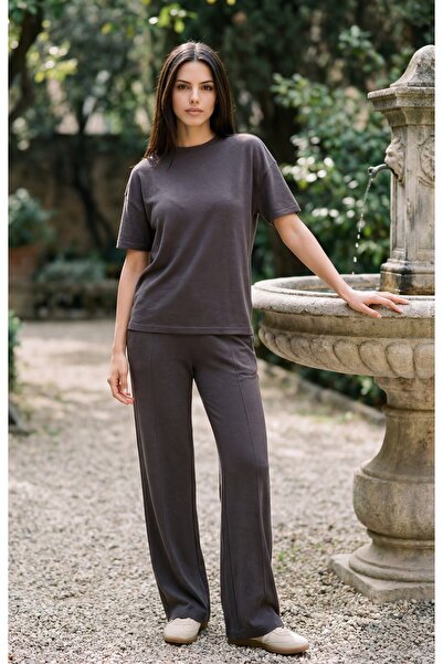 Amia&Co. Brown Oversize Women's Tracksuit Top and Bottom Set