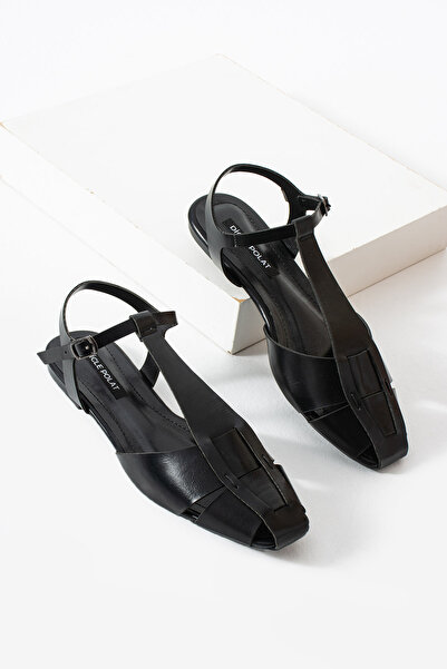 diclepolat Women's Black Sandals Flat Sole Closed Toe Ankle Strap Casual Shoe...