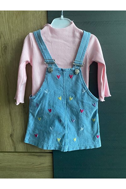 Baby Buu 🌸 Kız Çocuk Salopet Elbise Takımı – Kalp Desenli 🌸