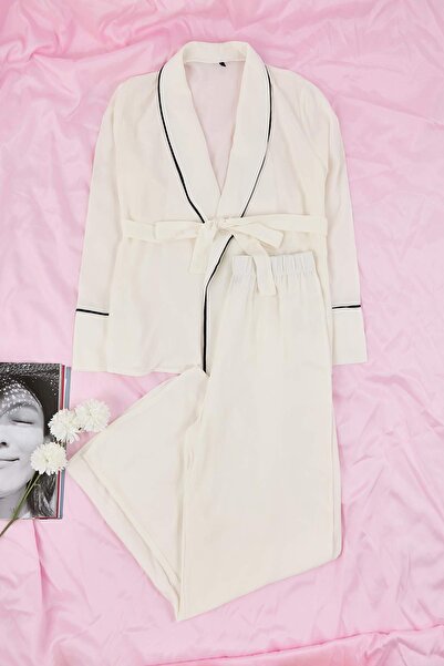 ترينديول كوليكشن طقم بيجاما للحوامل من الفسكوز المنسوج، بلون بأزرار على الجه