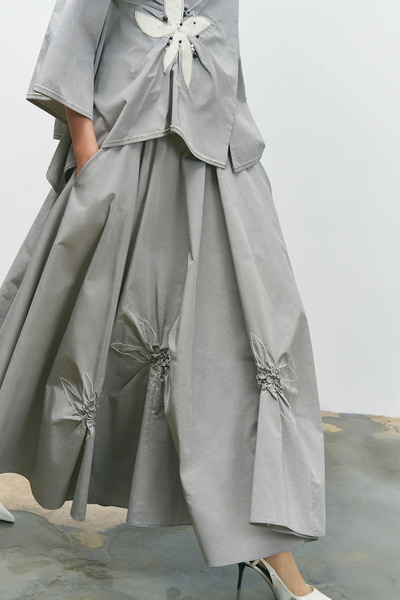 BİZE Yıldız Nakışlı Tafta Etek - Siyah