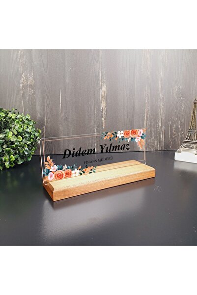 hediyekralı Kişiye Özel Çiçek Desenli Masa İsimliği