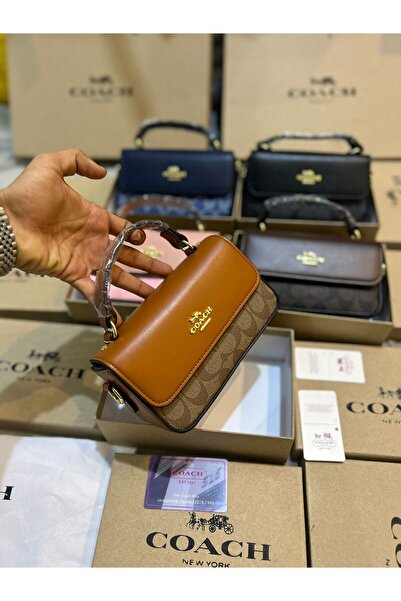 GGGG Bags with their accessories