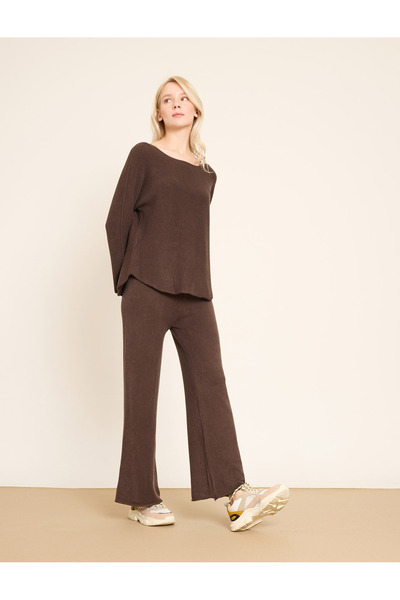 BGN workshop Relaxed Fit Sweatshirt and Wide-Leg Pants Set