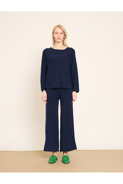 BGN workshop Relaxed Fit Sweatshirt and Wide-Leg Pants Set