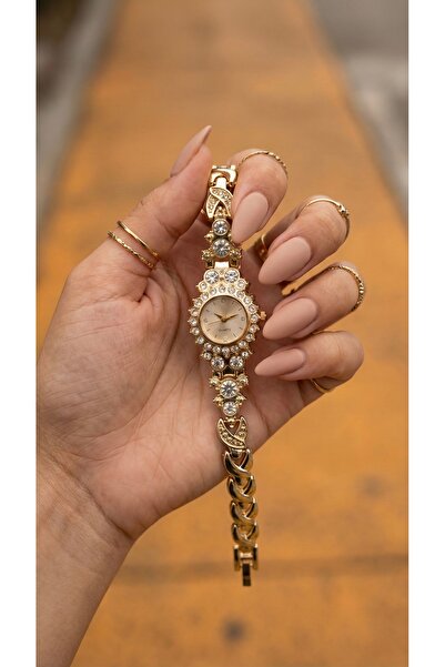 KLISHE Butik Kadın Gold Renk Taşlı Çelik Saat | Zarif Lüks Tasarım Kadın Saat...