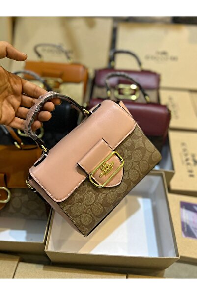 GGGG Bags with their accessories