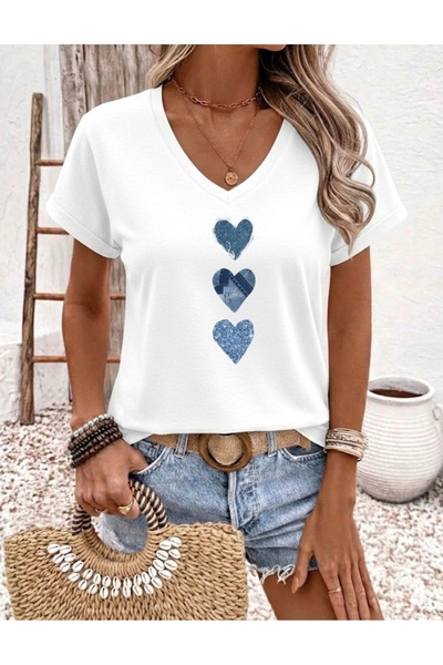 FUFLUNS Denim Hearts Printed Women's Oversize V-Neck T-Shirt