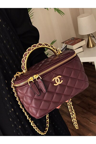 Generic Elegant women's shoulder bag with accessories