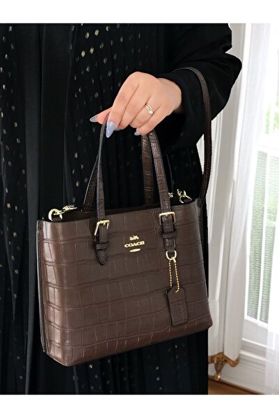 Generic Elegant shoulder bag with accessories