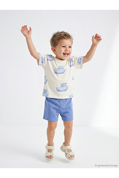 LC Waikiki تي شيرت وشورت للأولاد الصغار من إكرو بيسكل كولار