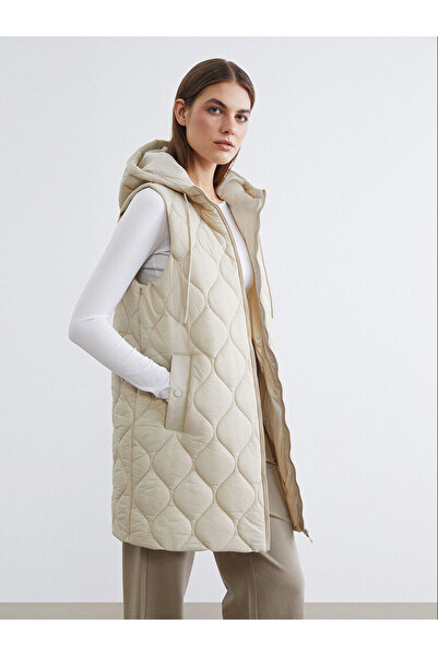 LC Waikiki Bej Kapüşonlu Kapitone Kadın Şişme Yelek