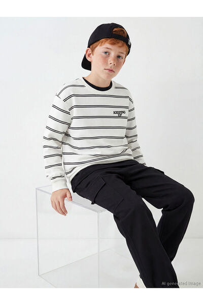 LC Waikiki Nevavm Striped Boys' Sweatshirt with a Difference