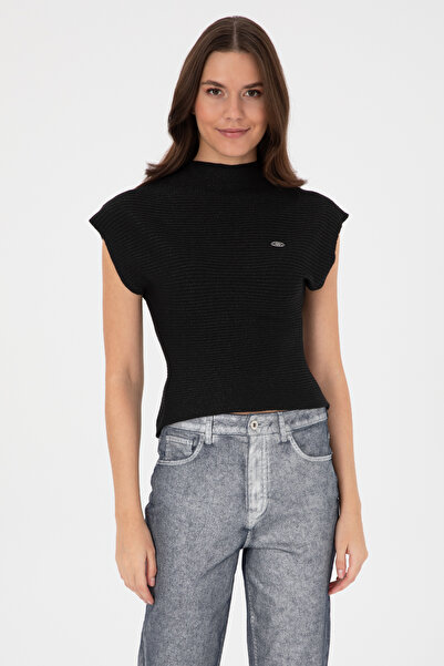 U.S. Polo Assn. Women's Black Sweater 50309731-Vr046