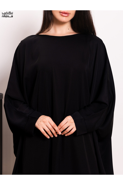 Nikias Nida fabric closed abaya with bahraini cut