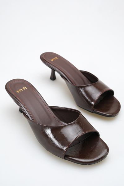 meyra'nın ayakkabıları Women's Heeled Sandals Bitter Brown Yanki