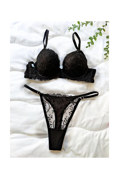 ARONA Zerafetin Adı Dantel Şıklığıyla Destekli Brode İkili Takımı