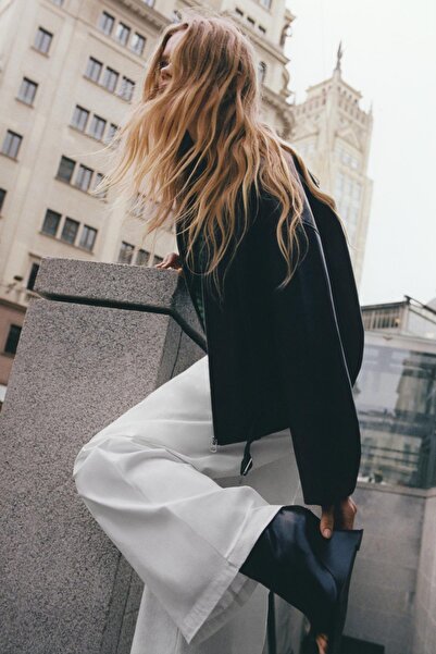 Pull & Bear White double darted trousers