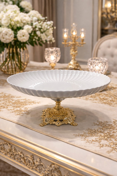 silvia home decor طبق تقديم من البورسلين مع قاعدة معدنية، طبق تقديم الكيك، طب...