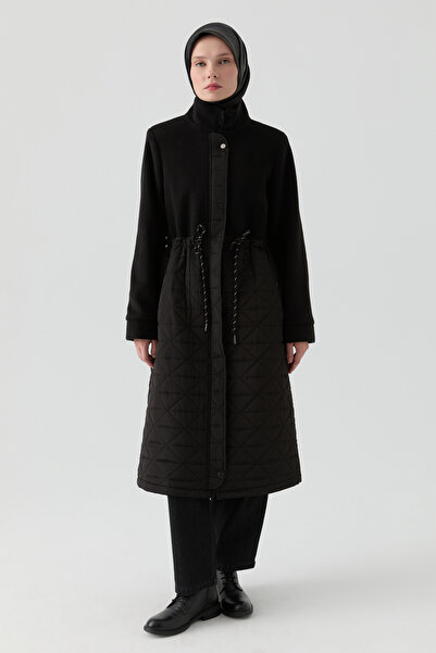 Tuğba Bel Bağcıklı Kapitone Garnili Kaban - Siyah