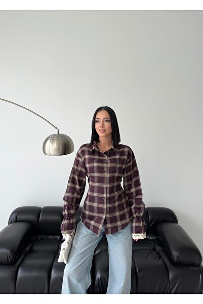 LE CARAMBOLE Women's burgundy shirt with lace detail at the cuff and tie back