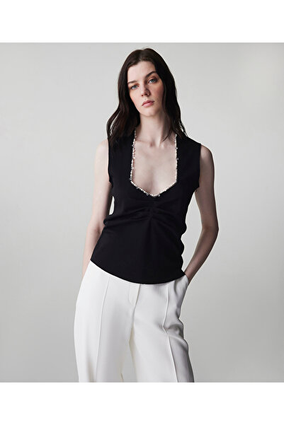 İpekyol T-Shirt with Karma Accessories