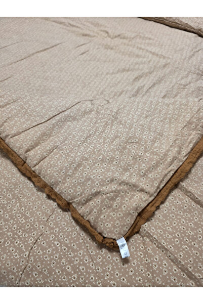 FIONNA.RO Pilota cu Banda Decorativa 200x230cm - Maro cu Flori