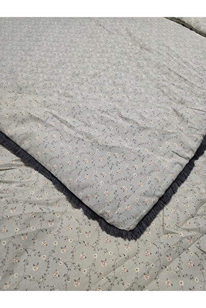 FIONNA.RO Decorative Tape Quilt 200x230cm - Green with Flowers and Fringes