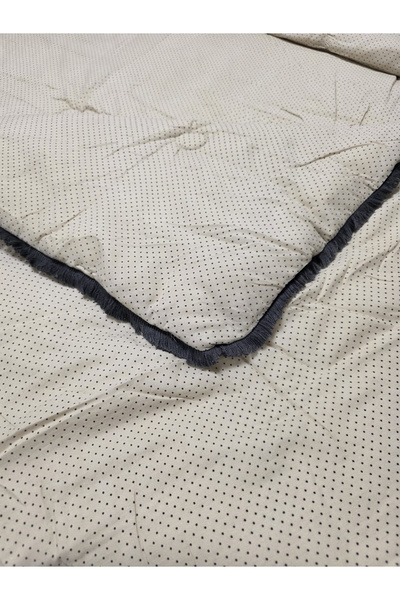 FIONNA.RO Decorative Stripe Quilt 200x230cm - Polka Dots and Fringes