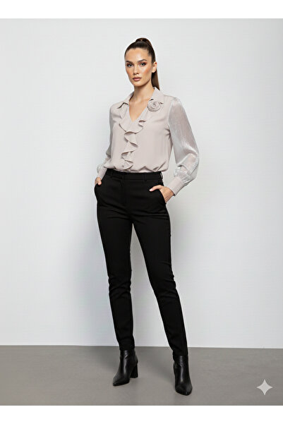 Vokzal Blouse with Rose Detail on the Collar 6995