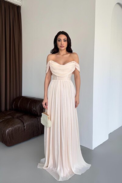 Serica Moda Ecru Boat Neck Pleated Evening Dress