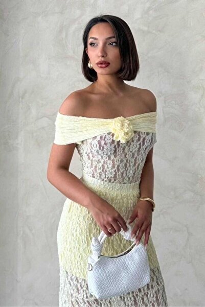 CKM MODA Bluză din dantelă transparentă cu detaliu la umăr Rosenoir, galbenă