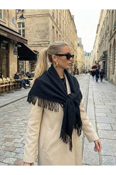 moimaaksesuar Women's Tasseled Soft Textured Triangle Black Shawl