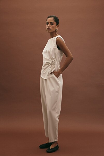 Sateen Lena Carrot Pants - Stone