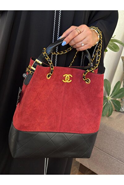 GENERAL Elegant women's shoulder bag with accessories