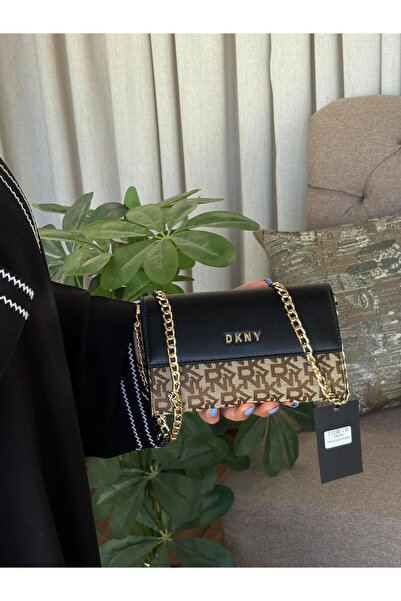 GENERAL Elegant women's shoulder bag with accessories