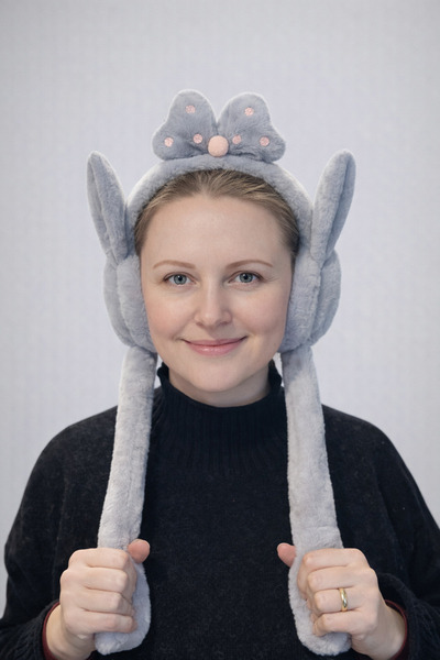 MD Moda Accessories Plush Bow Detailed Winter Earmuffs