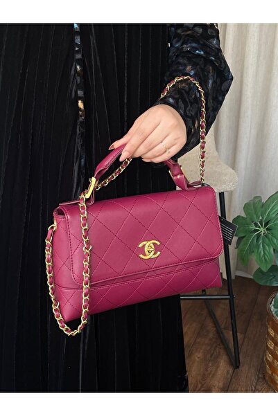 GENERAL Elegant women's shoulder bag with accessories