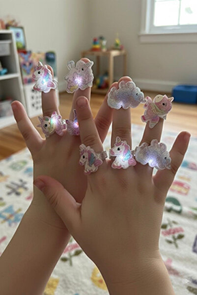 Hyd Unicorn Çocuk Yüzüğü Hediyelik Işıklı Yüzük 1 Adet